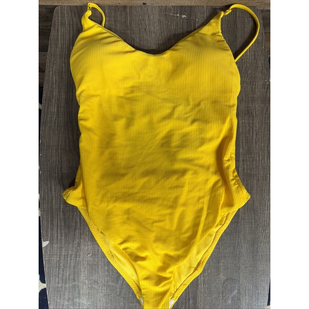 Lucky Brand Women's Size S One-Piece Swimsuit Slimming Fit Yellow NWT SKU 066